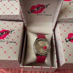 Luv Betsey Watch